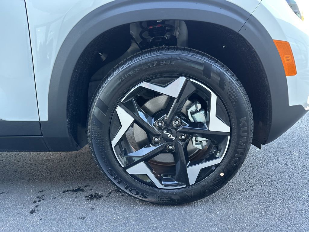 New 2026 Kia Seltos S image 13