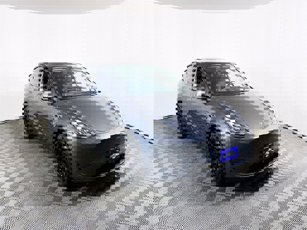 Used 2020 Tesla Model Y Long Range image 4