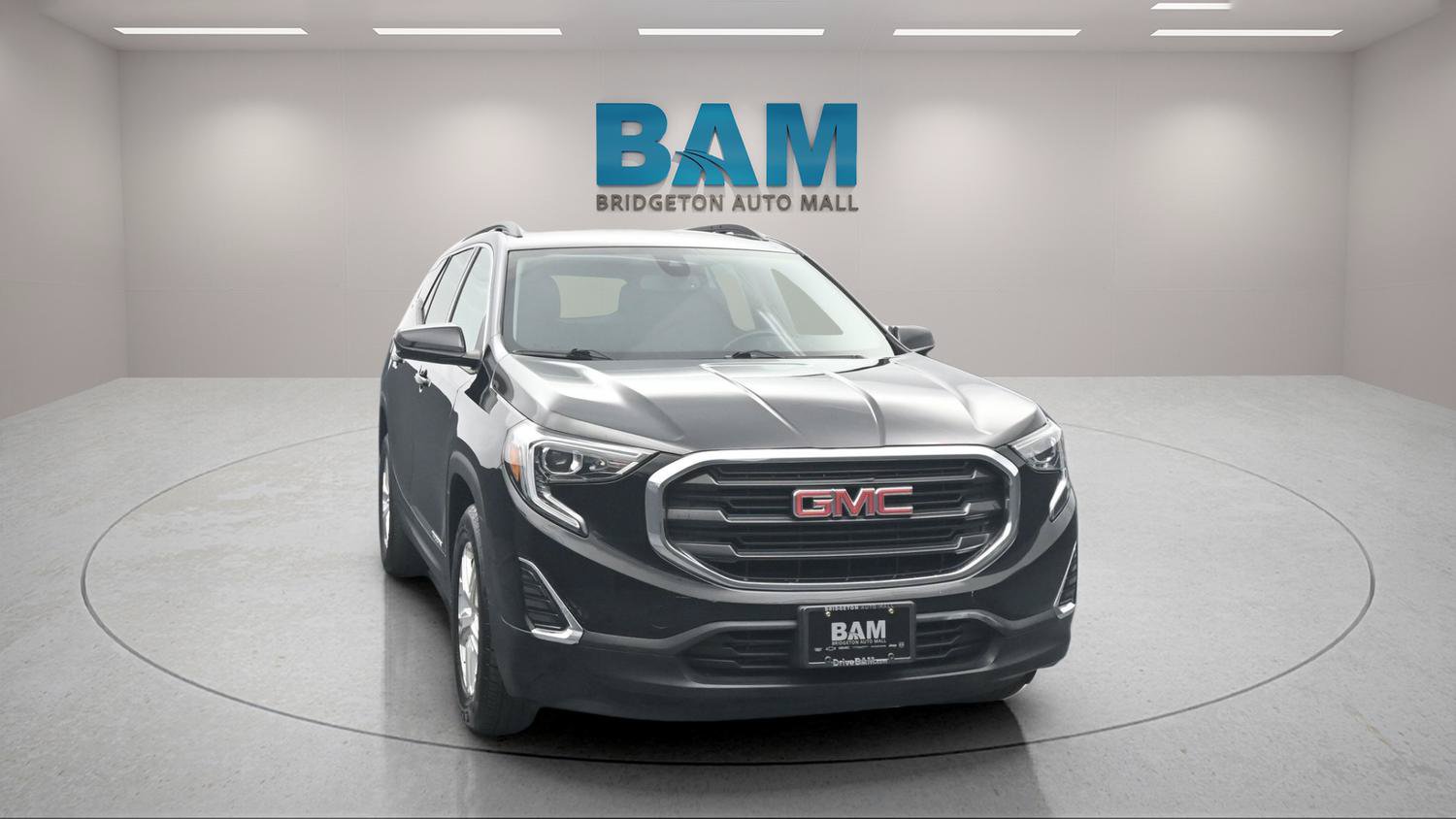 Used 2020 GMC Terrain SLE w/ Driver Convenience Package AWD/4WD image 2