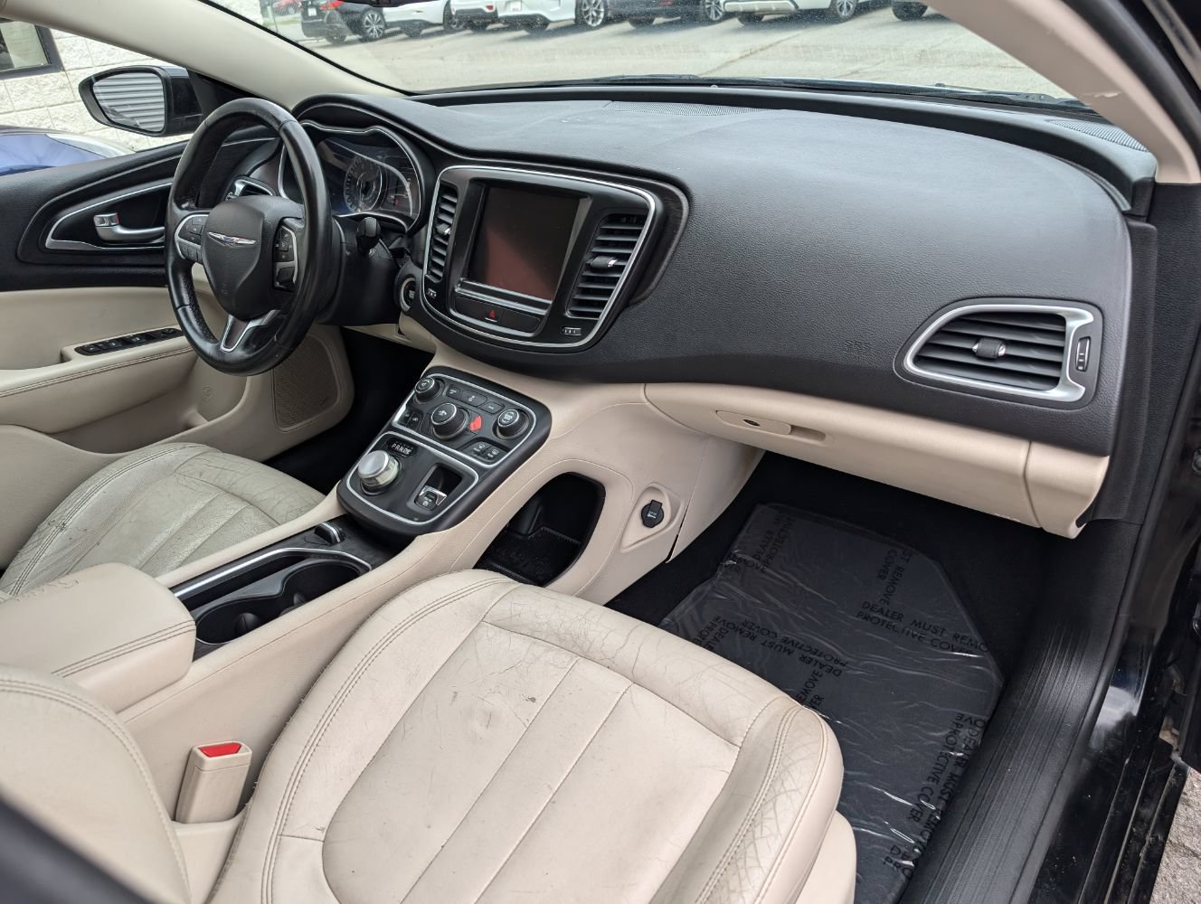 Used 2017 Chrysler 200 Limited Platinum FWD image 12