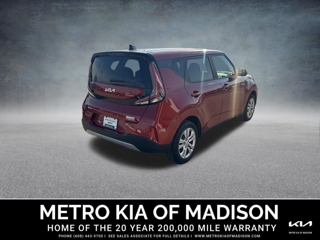 Used 2023 Kia Soul LX image 6
