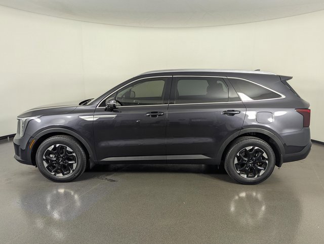 Used 2025 Kia Sorento S w/ Panoramic Sunroof Package image 5
