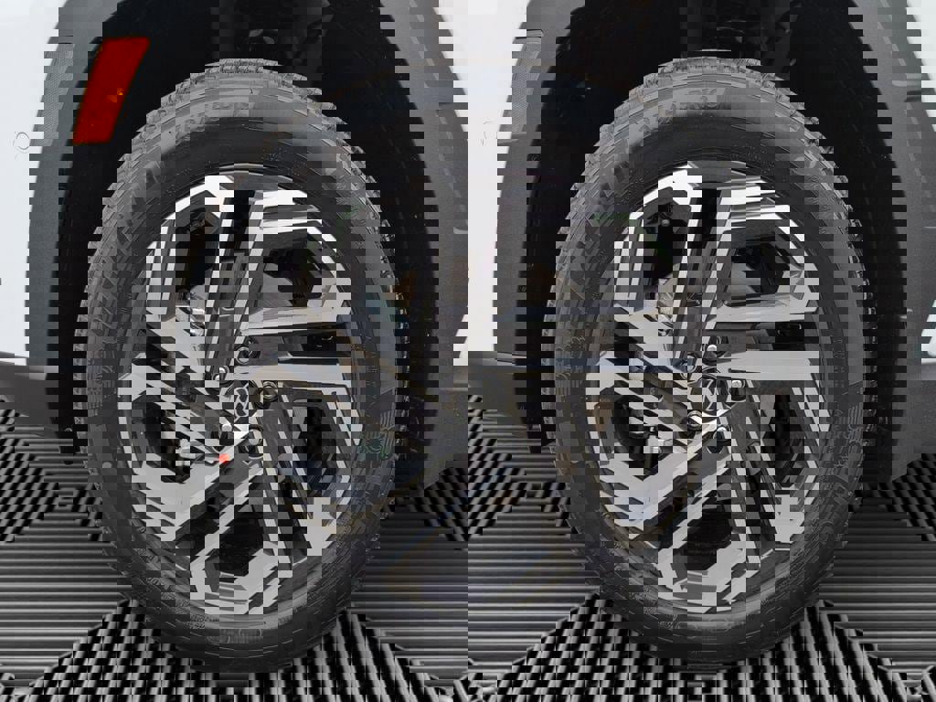 New 2026 Hyundai Tucson Limited image 9