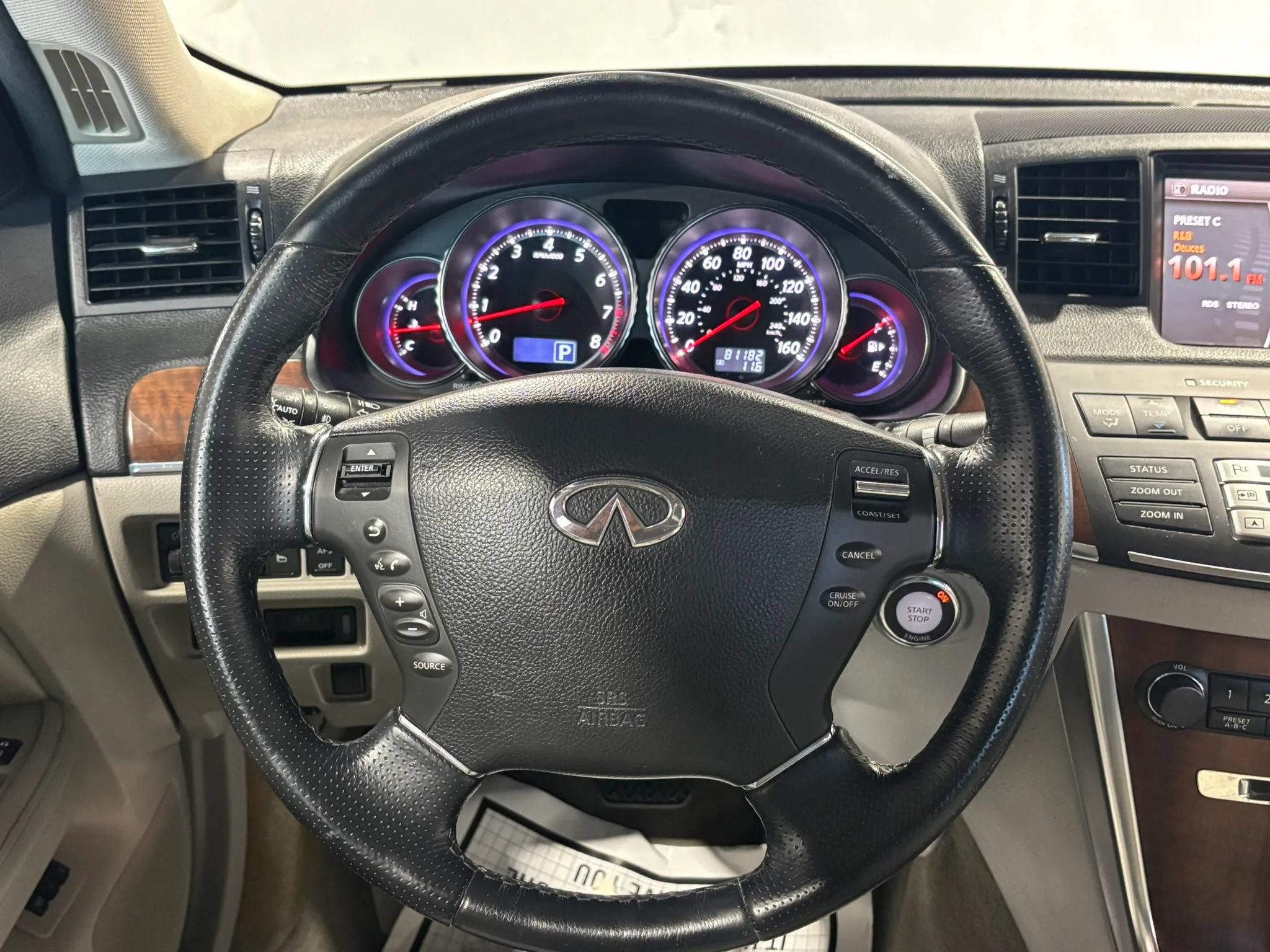 Used 2008 INFINITI M35 w/ Technology Pkg RWD image 13