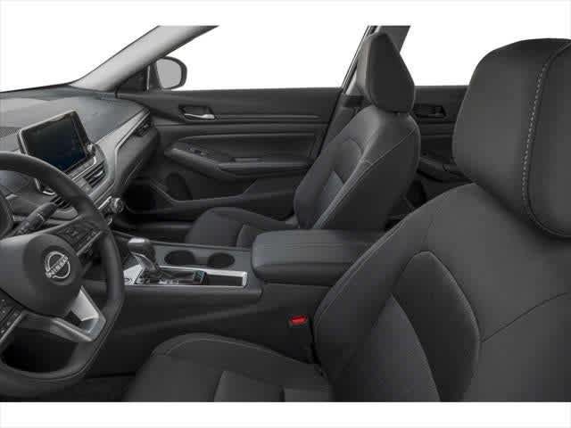Used 2025 Nissan Altima 2.5 SV FWD image 6