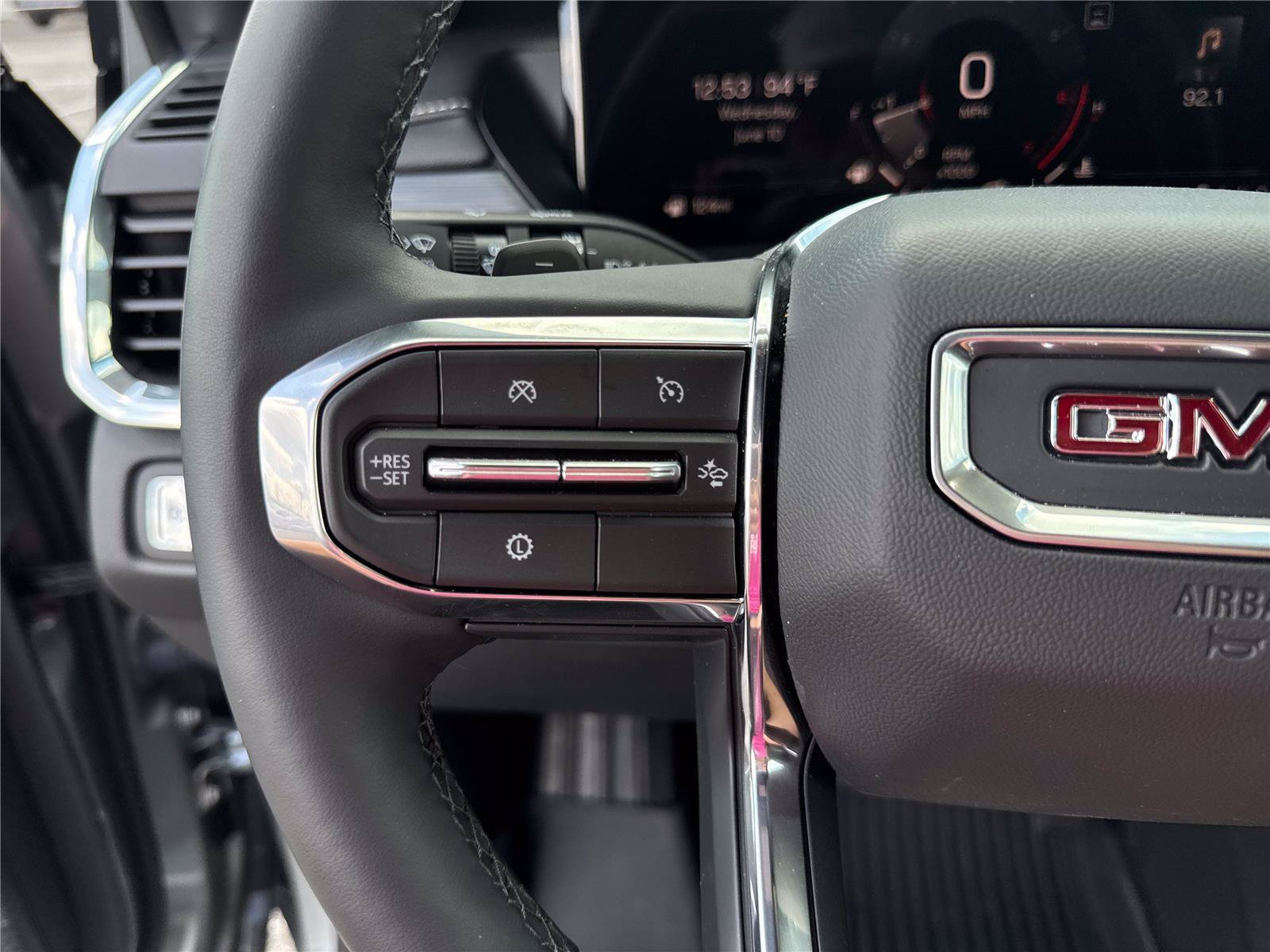 Certified 2026 GMC Acadia Elevation w/ Black Edition FWD image 22