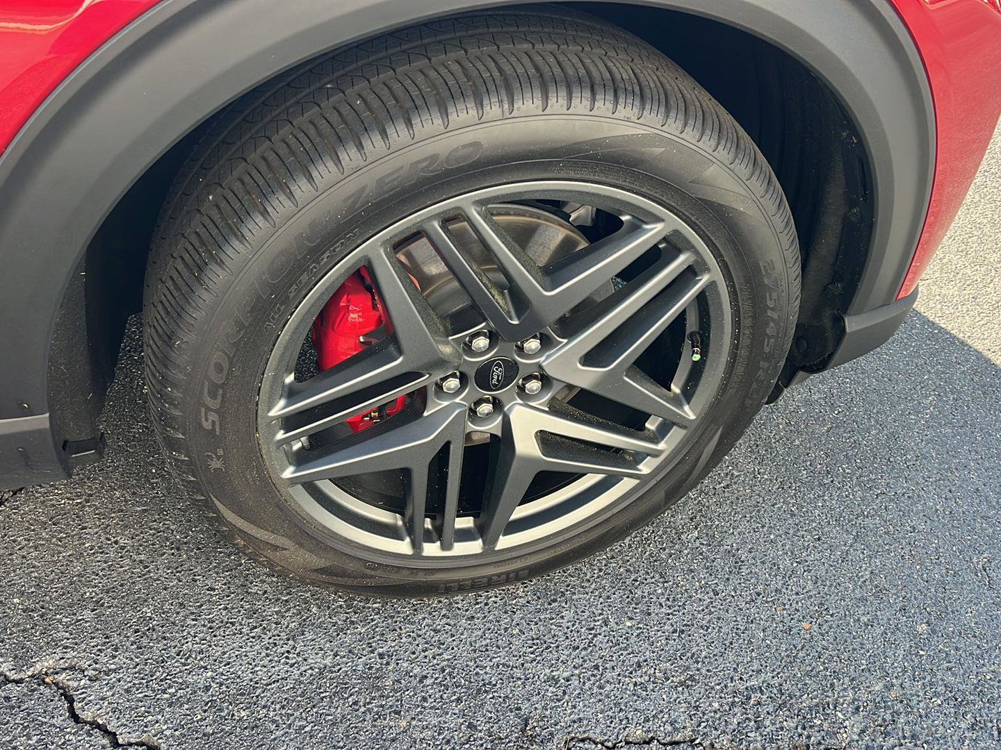 Used 2025 Ford Explorer ST w/ Sun And Sound Package image 41