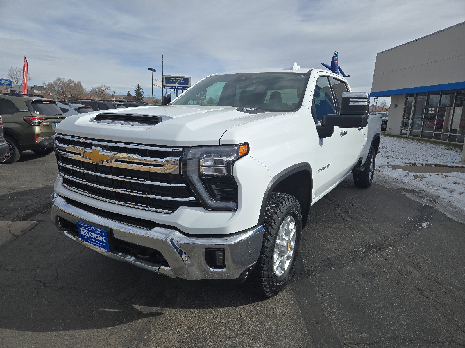 Used 2024 Chevrolet Silverado 2500 LTZ w/ LTZ Convenience Package image 8