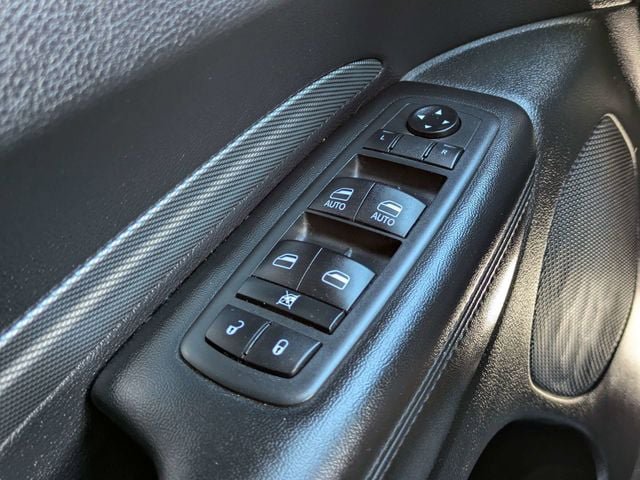 Used 2020 Dodge Durango GT image 26