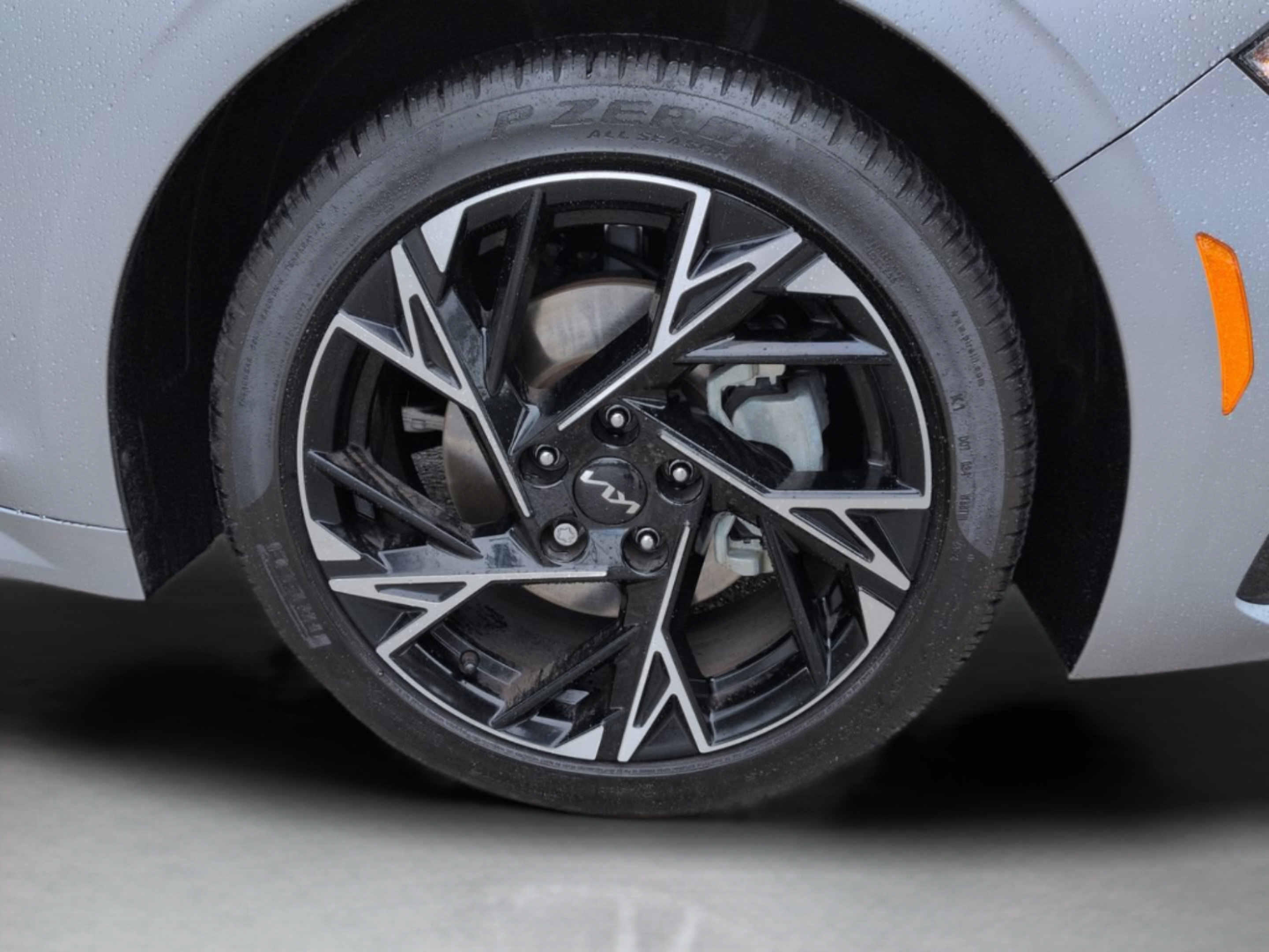 Certified 2025 Kia K5 GT-Line w/ GT-Line Premium Package FWD image 13