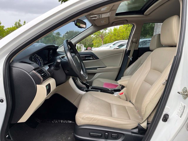 Used 2017 Honda Accord EX-L image 7