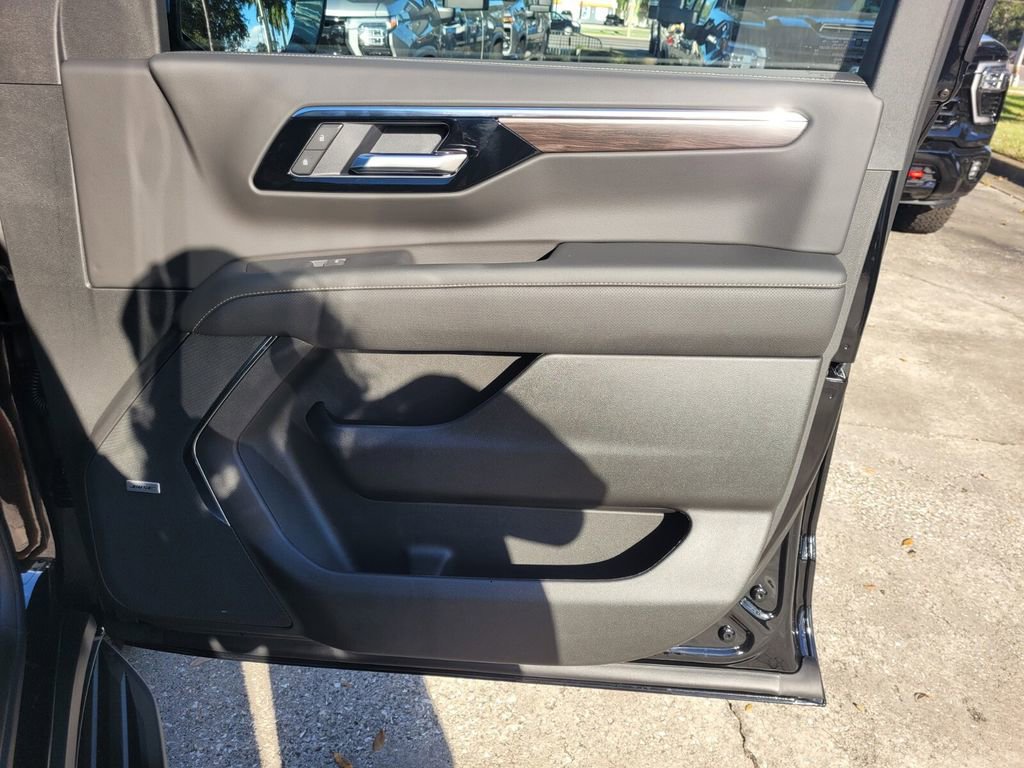 New 2026 Chevrolet Suburban Premier w/ Sun And Tow Package image 16