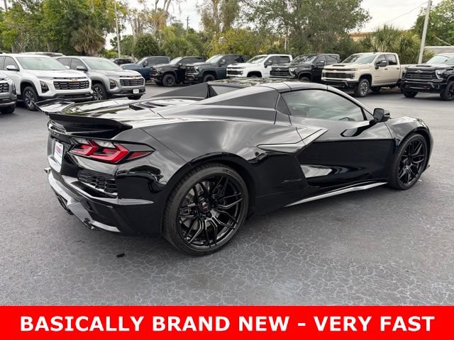 Used 2025 Chevrolet Corvette Z06 RWD image 6