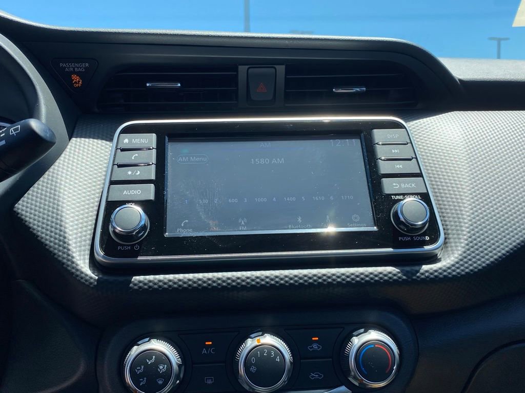 New 2025 Nissan Kicks Play S image 26