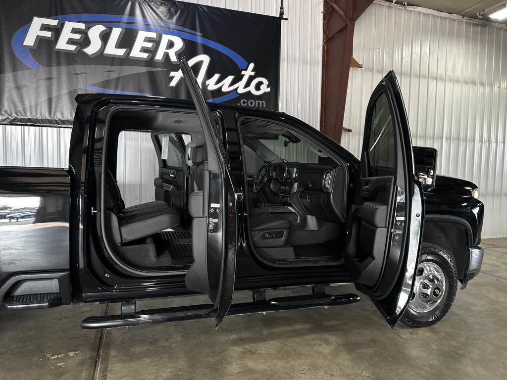 Used 2021 Chevrolet Silverado 3500 LTZ w/ LTZ Plus Package image 40