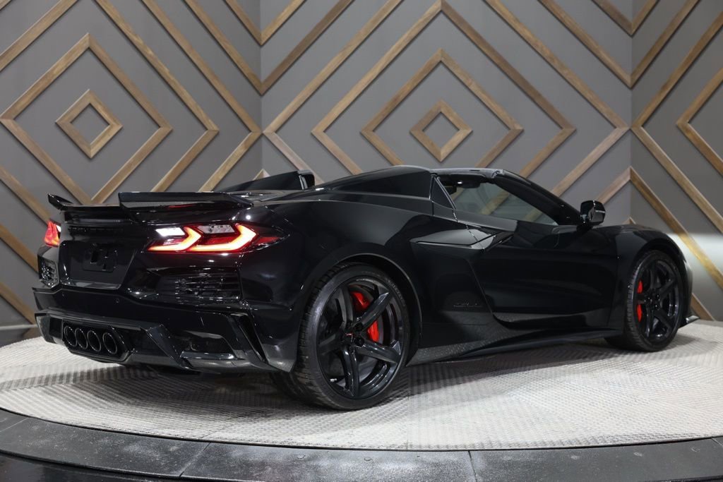 Used 2024 Chevrolet Corvette Z06 w/ Stealth Interior Trim Package image 10