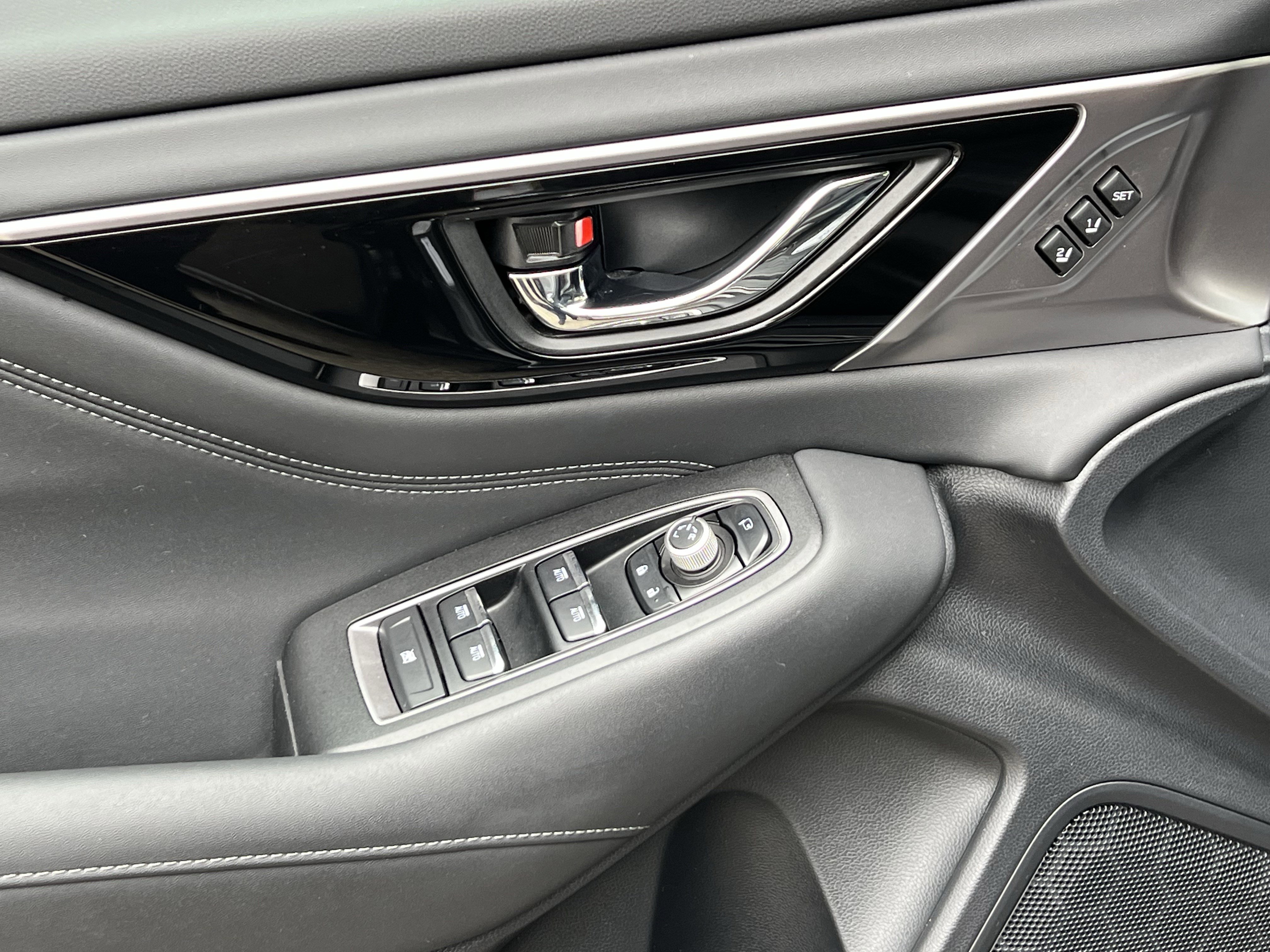 Used 2023 Subaru Outback Touring image 11