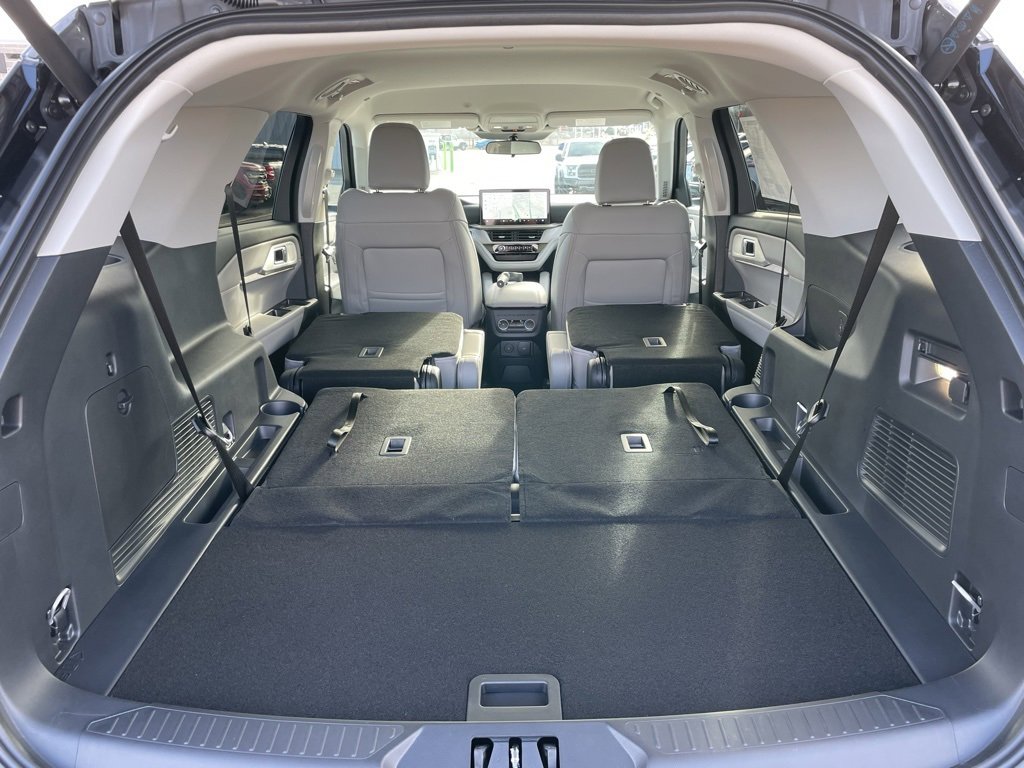 New 2026 Ford Explorer Active image 36