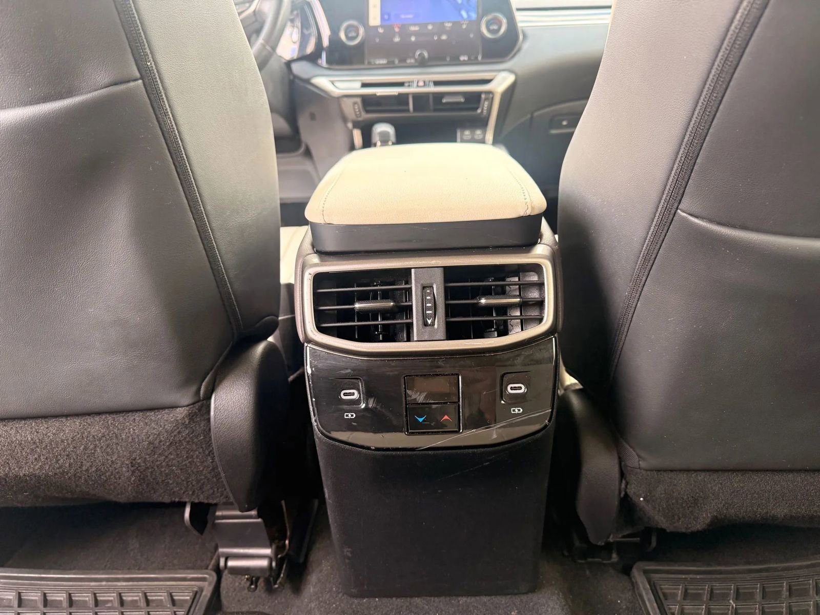 Used 2024 Lexus RX 350 FWD w/ Technology Package image 33