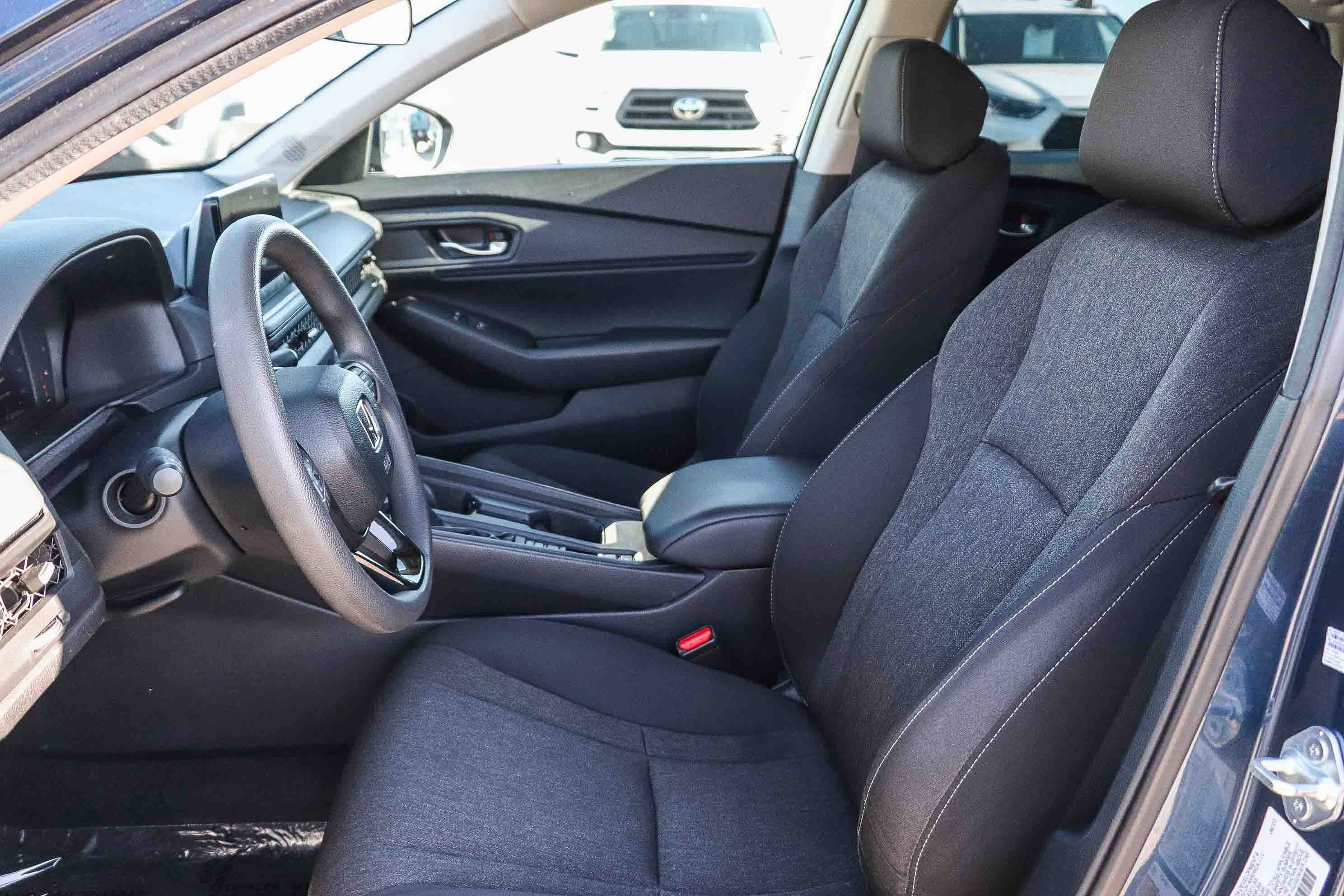 Used 2023 Honda Accord EX image 19