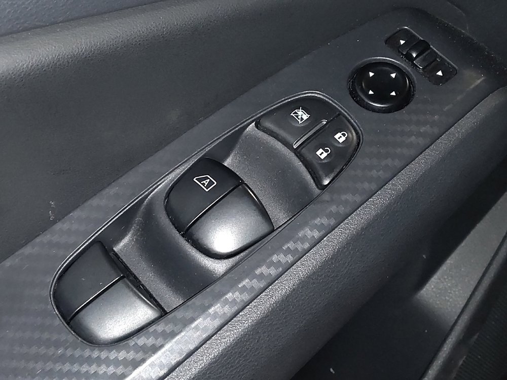 Used 2024 Nissan Altima 2.5 SV image 27