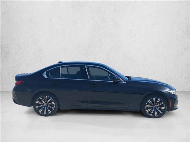 Used 2025 BMW 330i xDrive Sedan image 4