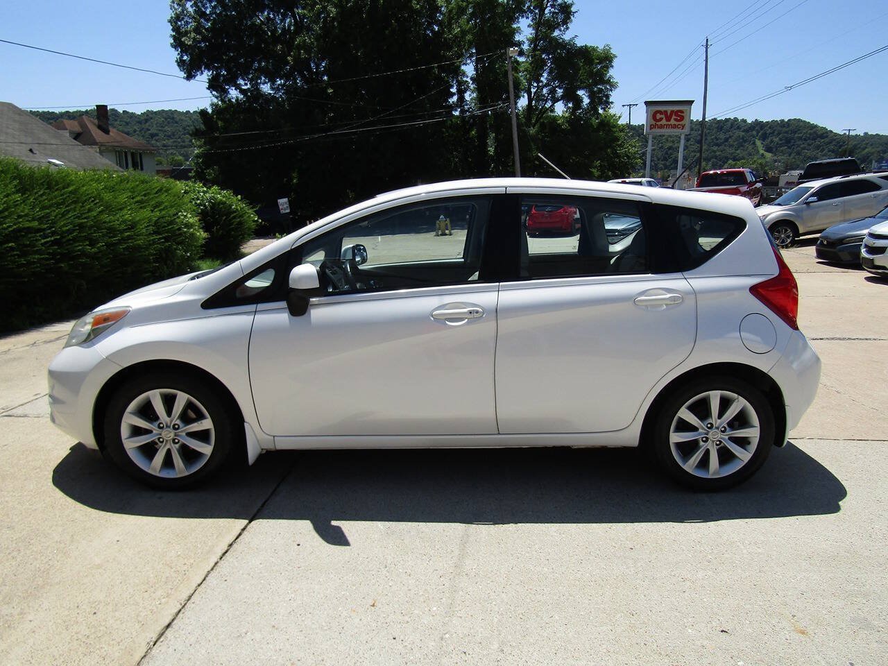 Used 2014 Nissan Versa Note SV w/ SL Package FWD image 7