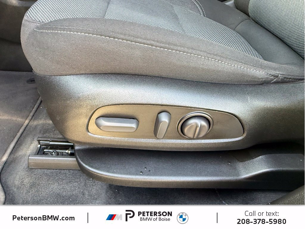 Used 2023 Chevrolet Traverse LT AWD/4WD image 21