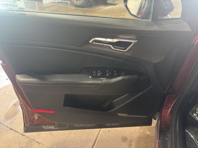 Used 2023 Kia Sportage X-Line w/ X-Line Premium Package AWD/4WD image 23