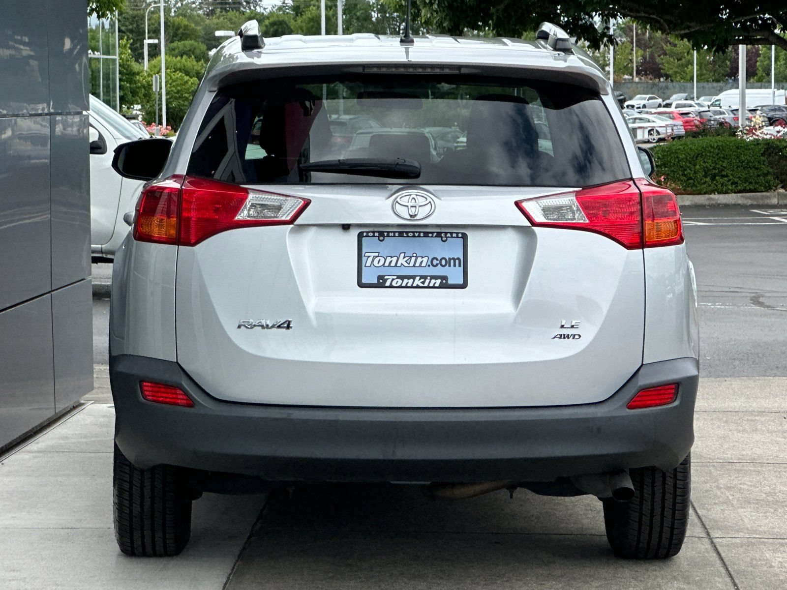 Used 2013 Toyota RAV4 LE AWD/4WD image 4