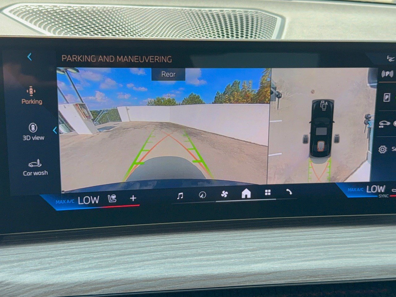 Used 2026 BMW 330i Sedan RWD image 24
