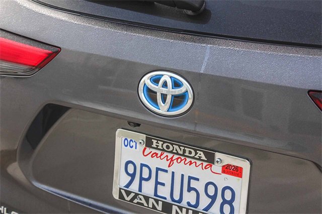 Used 2023 Toyota Highlander Limited image 11