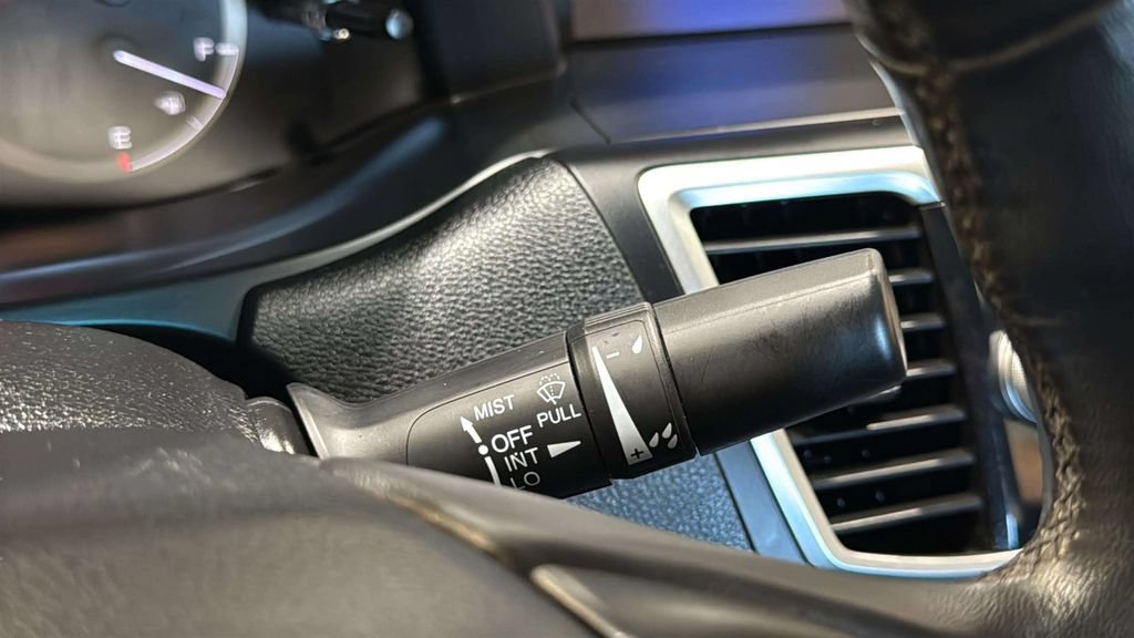 Used 2013 Honda Accord Touring image 28