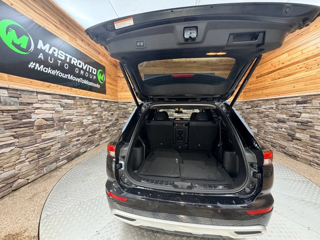Used 2022 Mitsubishi Outlander SE AWD/4WD image 28