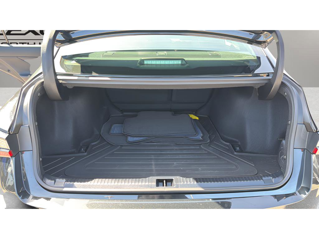 Used 2025 Lexus IS 350 F Sport w/ Navigation Package image 16