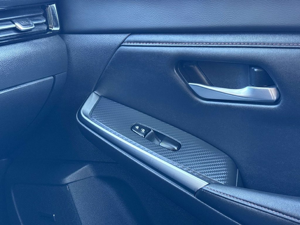 Used 2023 Nissan Sentra SR w/ SR Premium Package FWD image 25