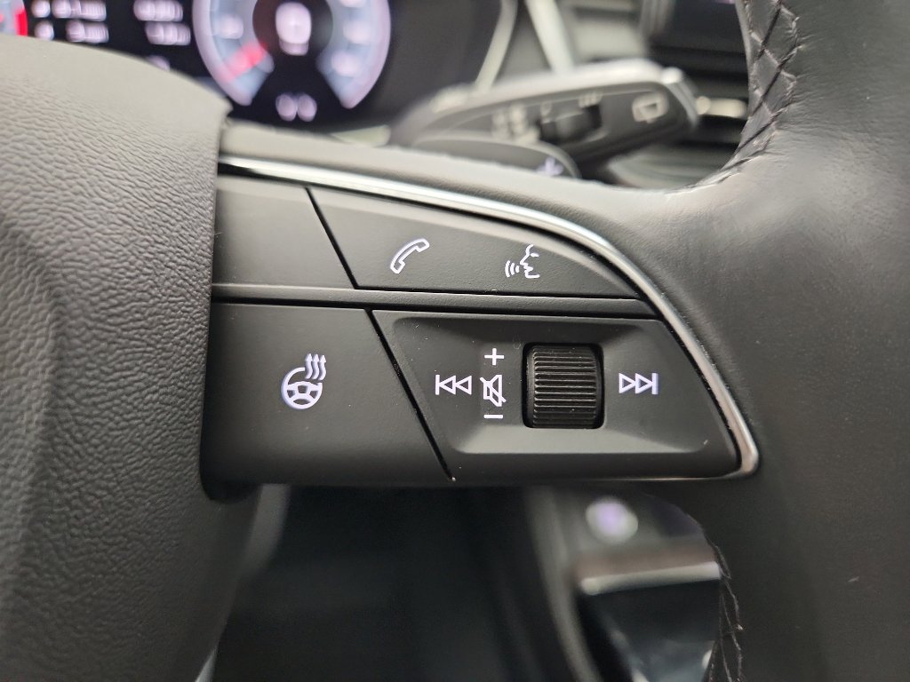 Used 2023 Audi Q5 2.0T Premium Plus w/ Premium Plus Package image 17