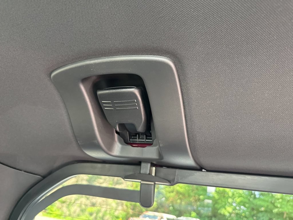 Used 2025 GMC Sierra EV Denali AWD/4WD image 47