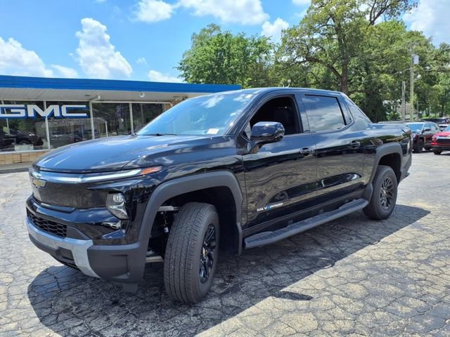 New 2026 Chevrolet Silverado EV LT image 15