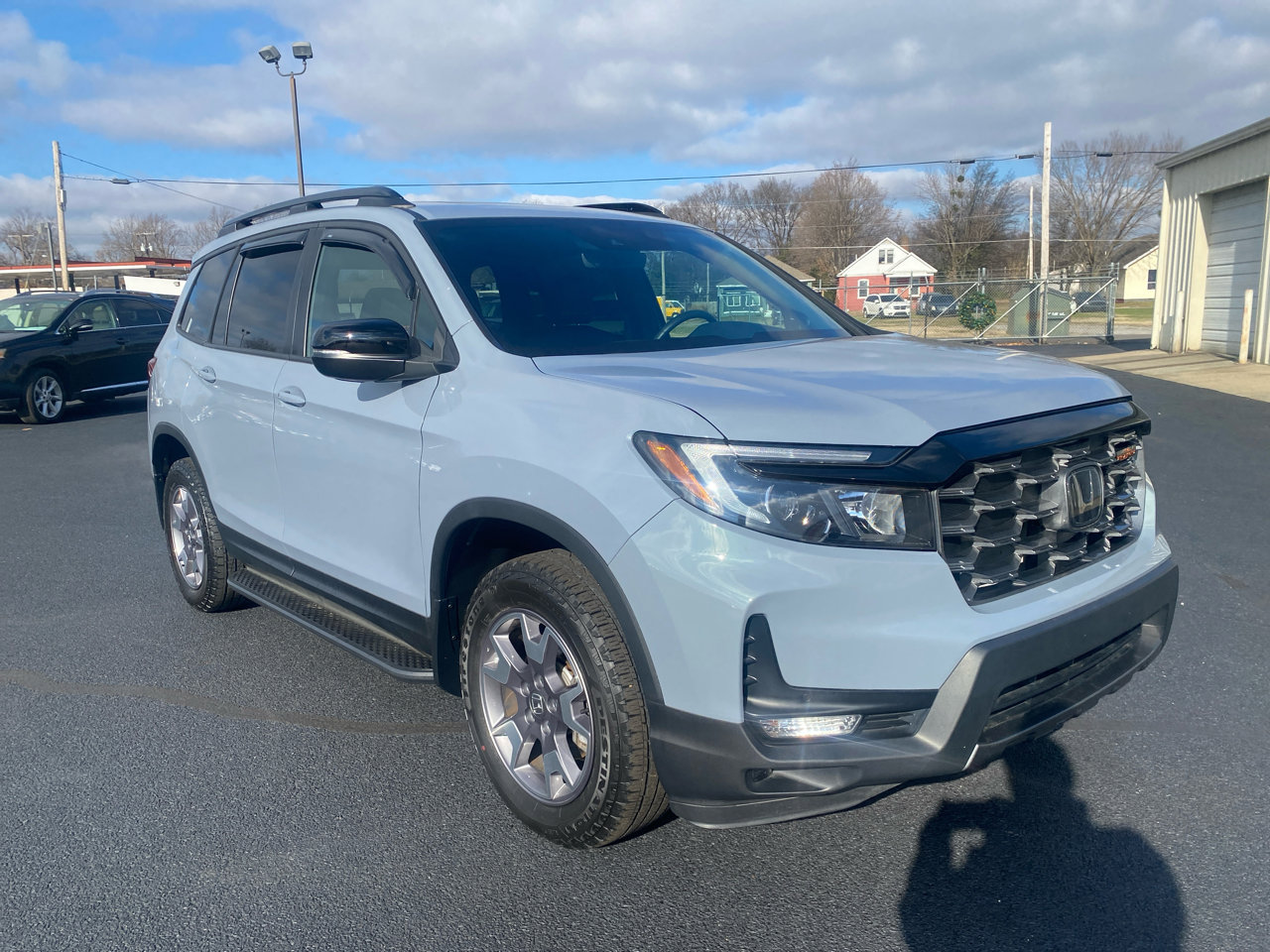 Used 2023 Honda Passport TrailSport image 3