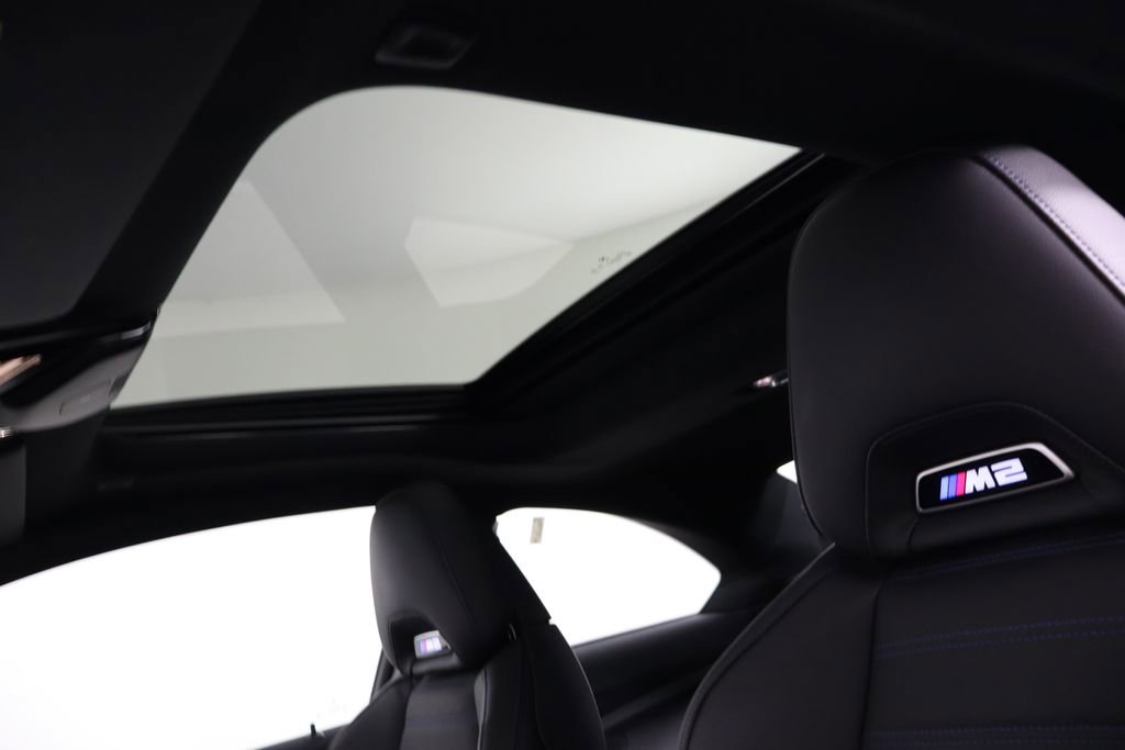 Used 2025 BMW M2 image 19