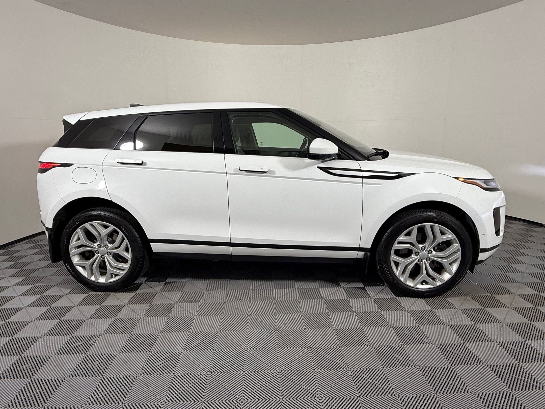Used 2021 Land Rover Range Rover Evoque S AWD/4WD image 9