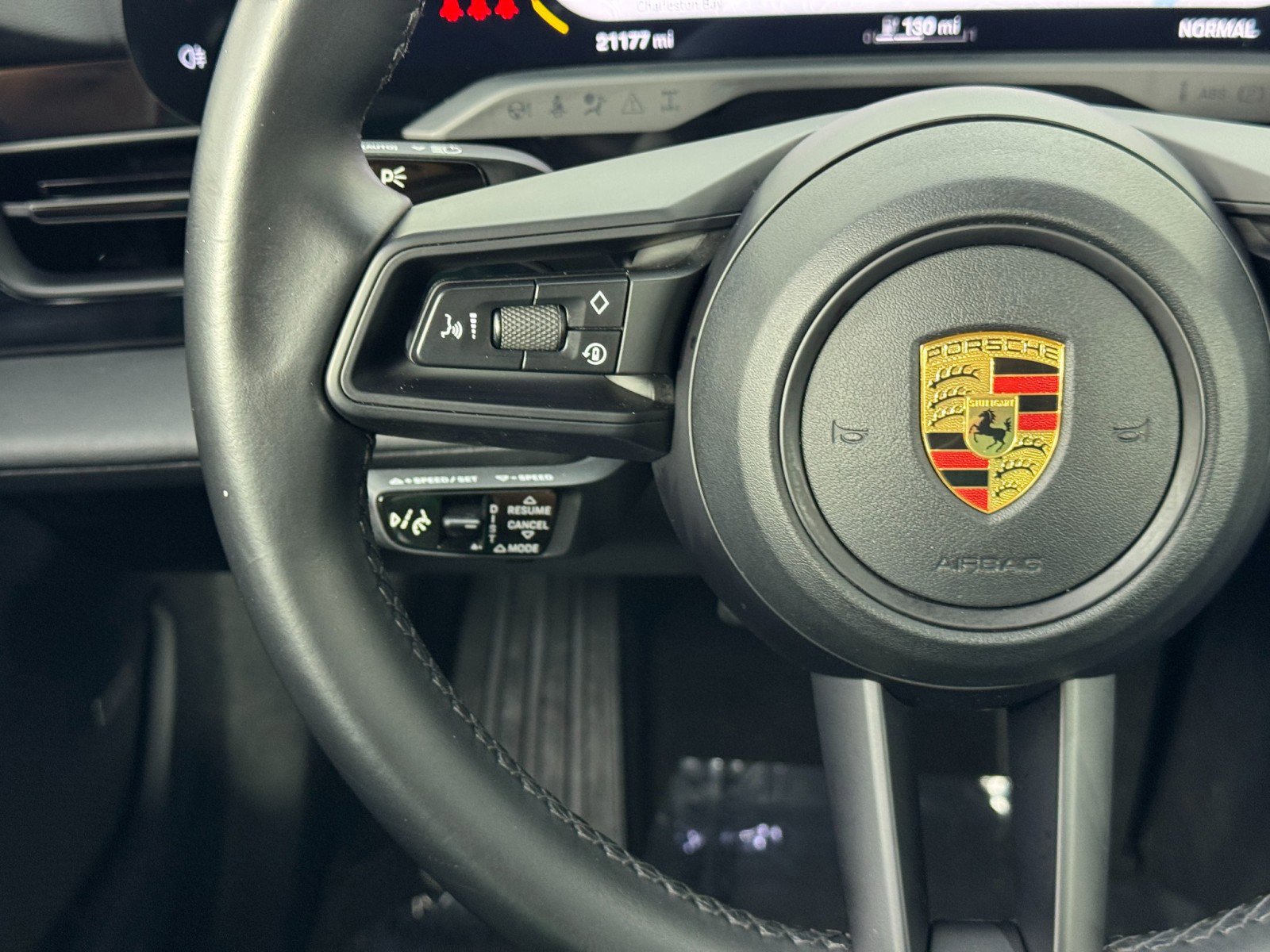 Used 2021 Porsche Taycan image 20