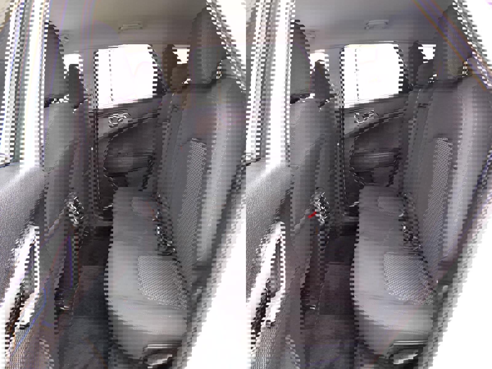 Used 2023 Kia Sportage LX image 12