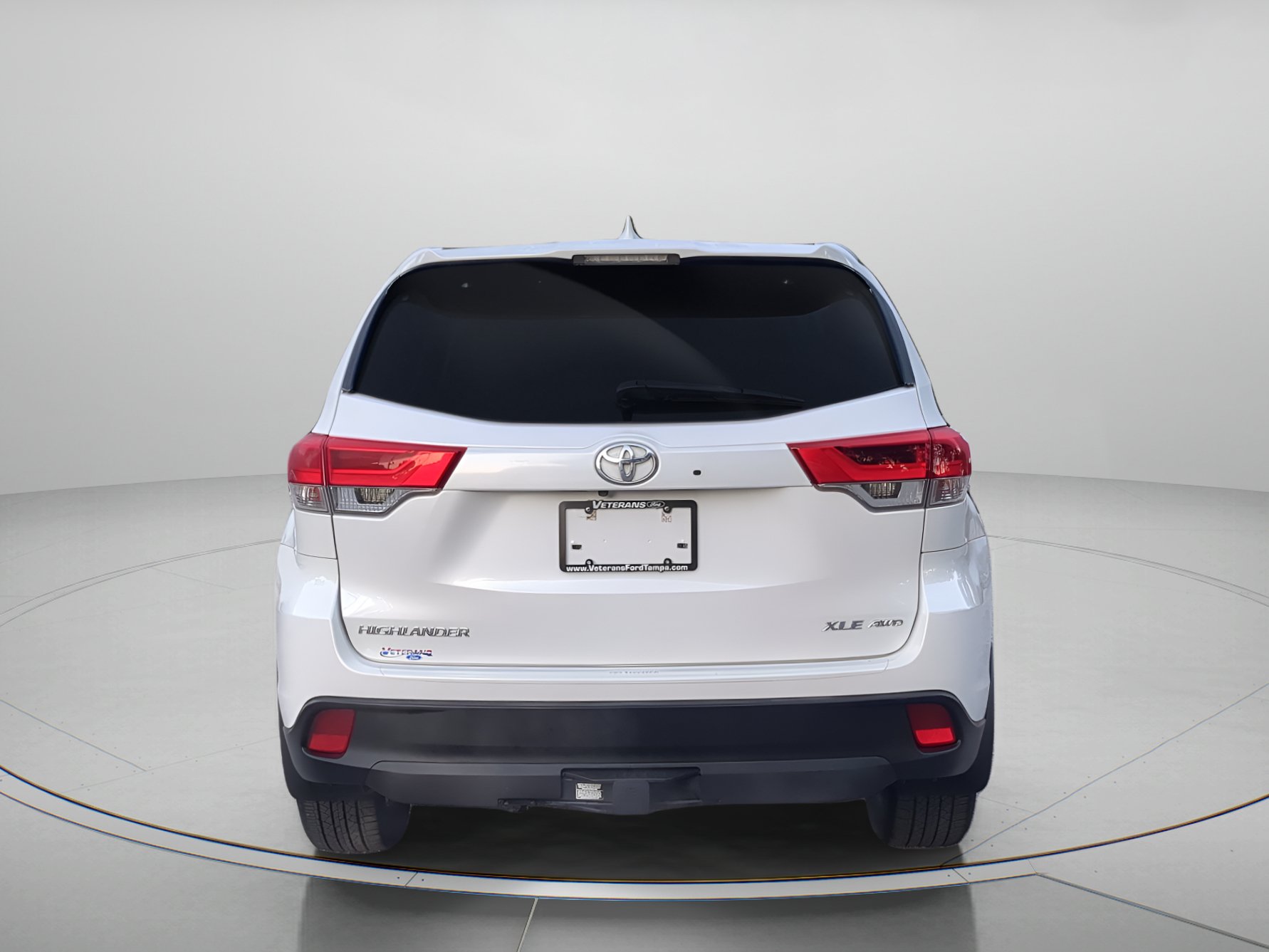 Used 2017 Toyota Highlander XLE AWD/4WD image 41