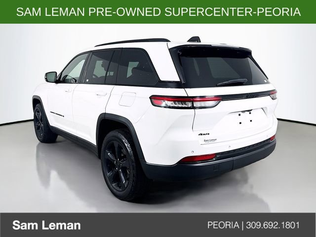 Used 2023 Jeep Grand Cherokee Altitude image 5