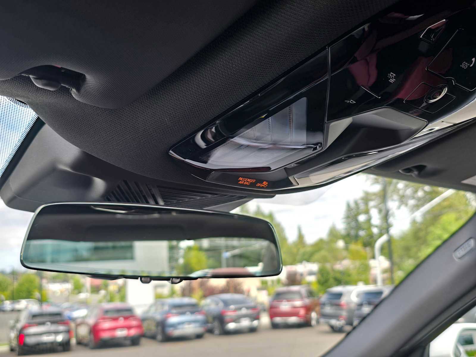 Used 2026 BMW i5 eDrive40 w/ Executive Package RWD image 28