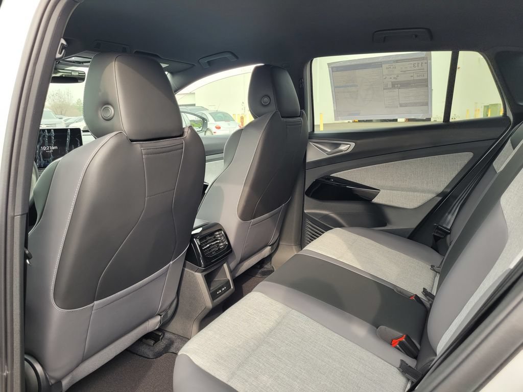 New 2026 Volkswagen ID.4 Pro RWD image 14