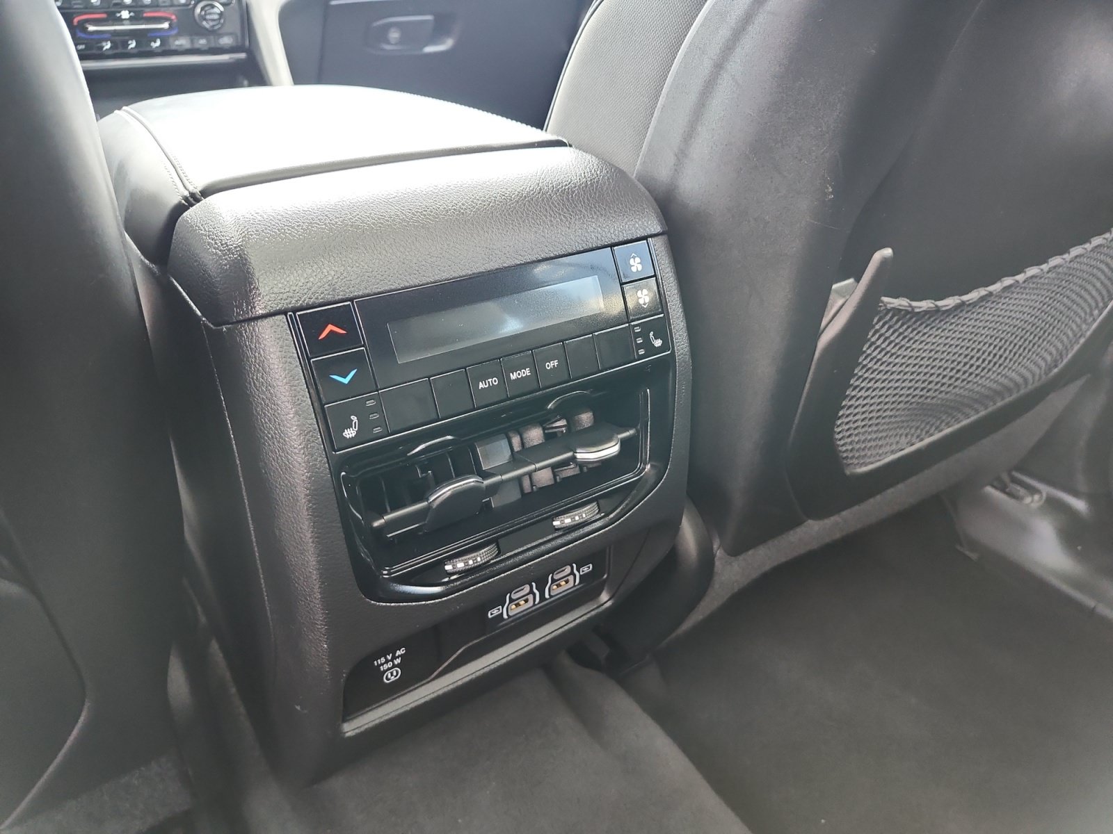 Used 2023 Jeep Grand Cherokee L Overland AWD/4WD image 17