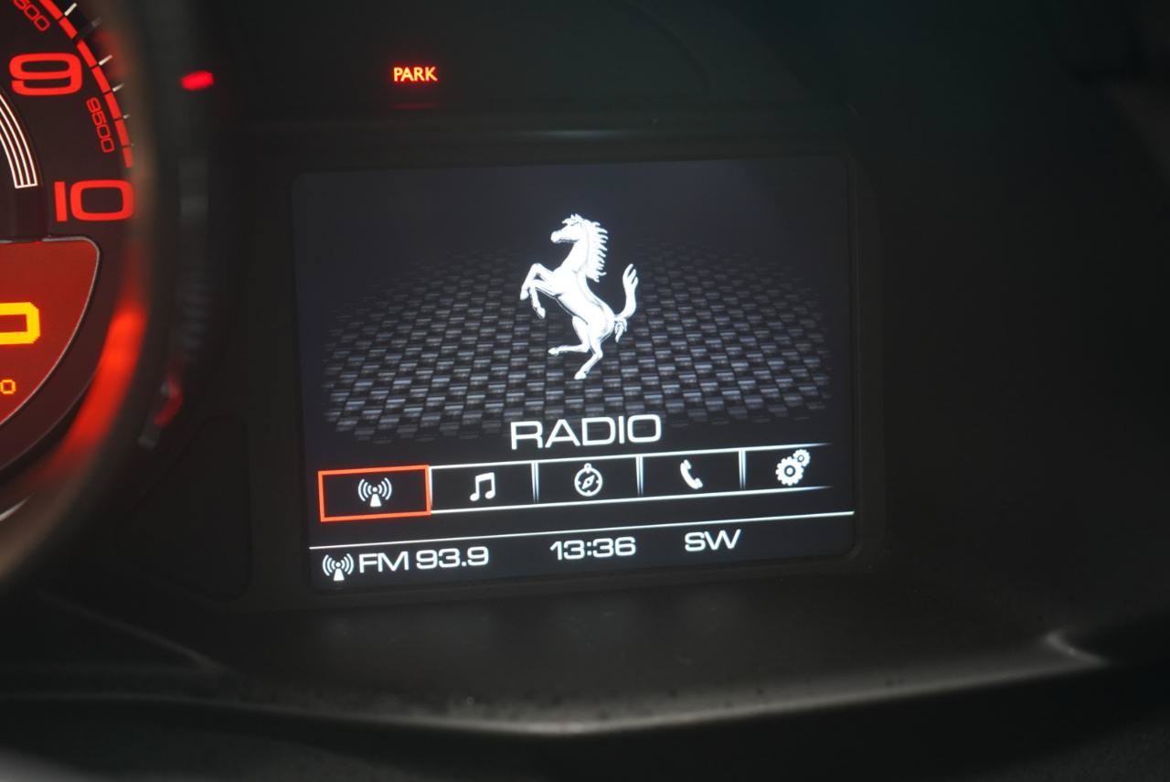 Used 2020 Ferrari 488 Pista Coupe RWD image 33